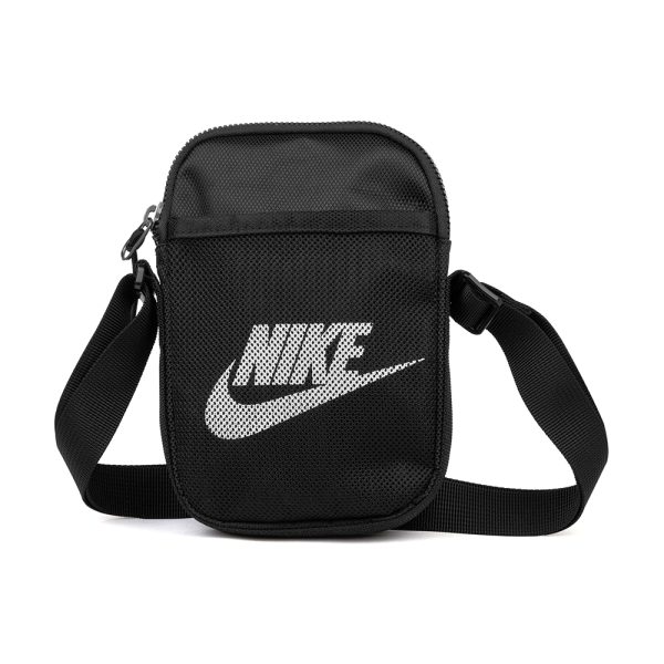 varwwwhtmlwww.agorashop.comwp-contentuploads202511AG00021238-01-NIKE-Mochilas_Casual-Negro.jpg