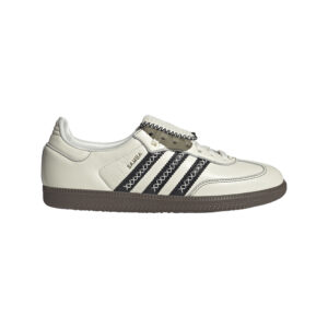 varwwwhtmlwww.agorashop.comwp-contentuploads202601AG00030169-01-ADIDAS-Tenis_Casuales-Blanco.jpg