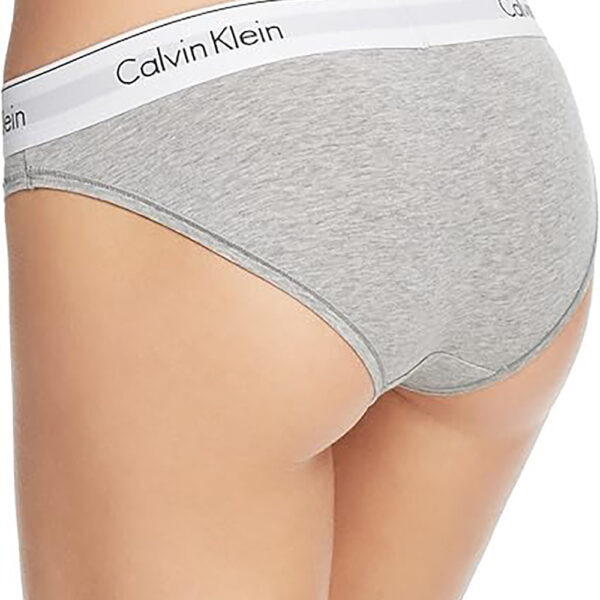 varwwwhtmlwww.agorashop.comwp-contentuploads202602AG00022588-01-CALVIN_KLEIN-Panti-Gris.jpg