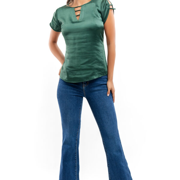 varwwwhtmlwww.agorashop.comwp-contentuploads202602AG00030277-01-CONSTANZA-Blusa-Verde.jpg