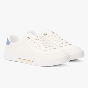 varwwwhtmlwww.agorashop.comwp-contentuploads202606AG00032077-01-TOMMY_HILFIGER-Tenis-Beige.jpg